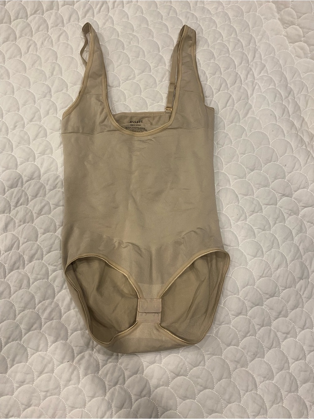 Assets by Spanx Nude Body Sculpting Bodysuit XL